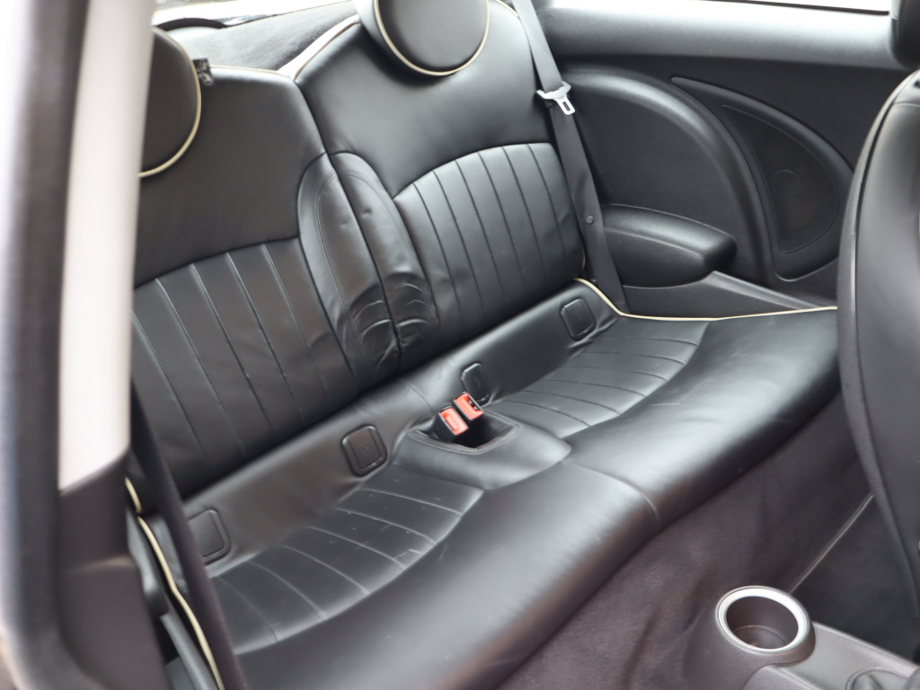MINI 3-door