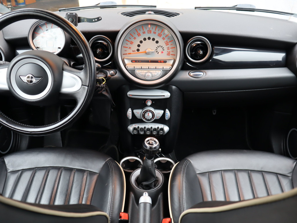 MINI 3-door