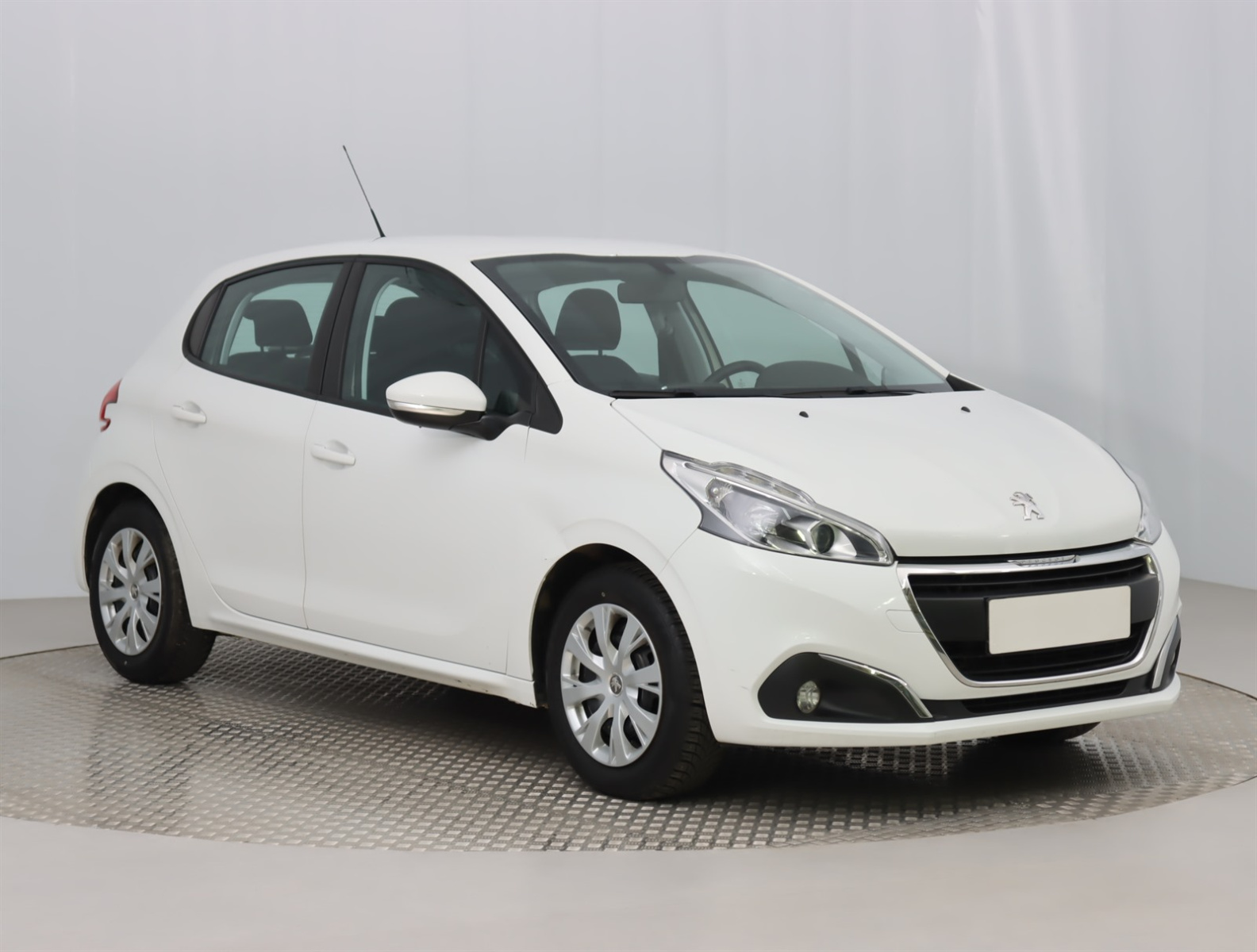 Peugeot 208 2018 1.2 PureTech 33589km Hatchback