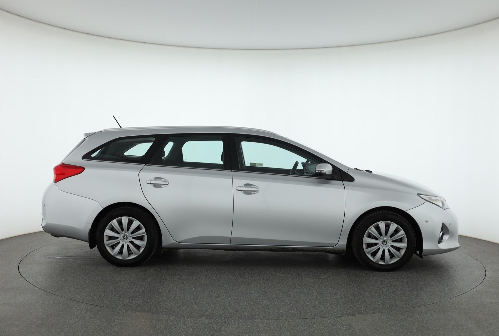 Toyota Auris 2013 1.4 D