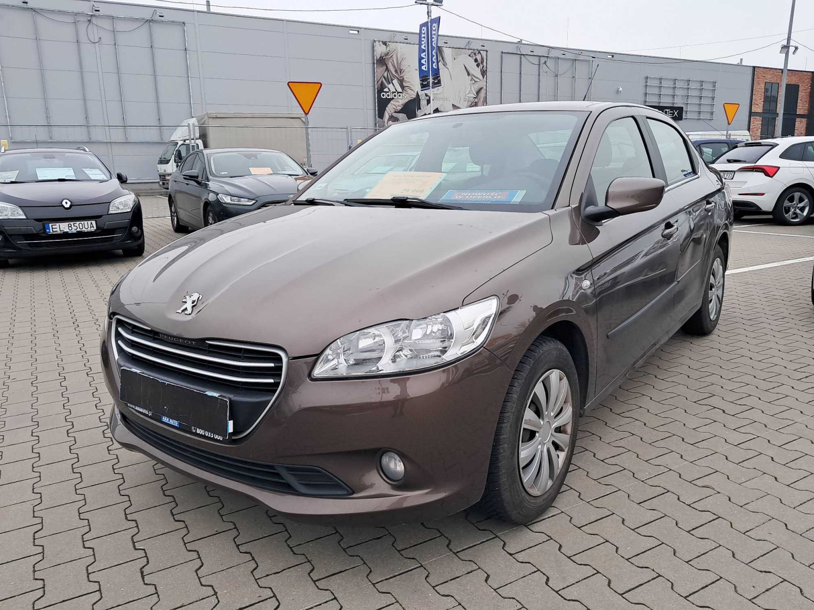 Peugeot 301 2013 1.6 VTi 70038km Sedan