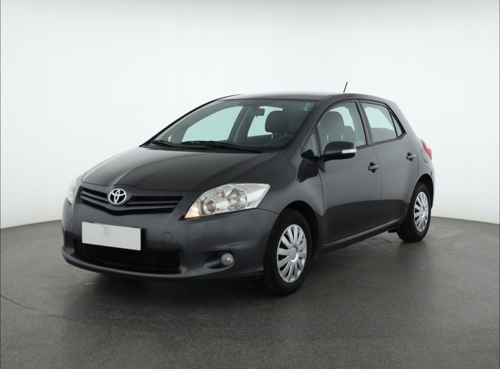 Toyota Auris 2012 1.3 Dual VVT