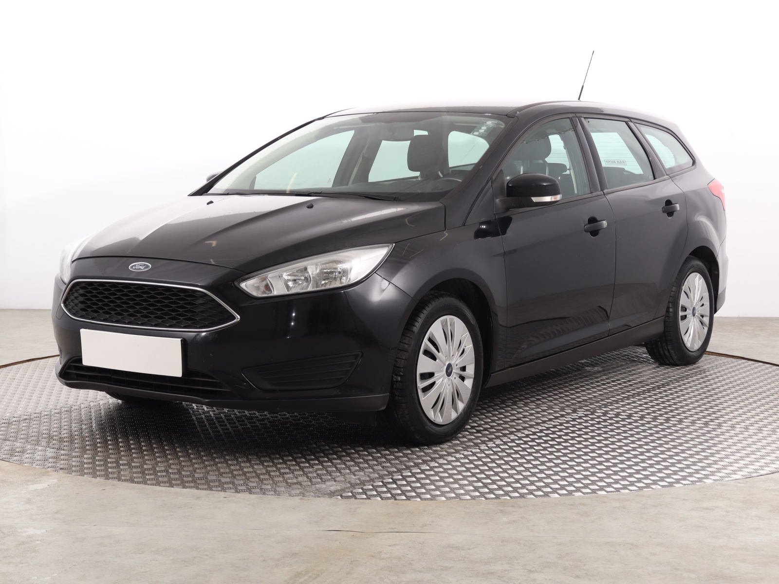 Ford Focus 2015 1.6 i 139057km Kombi