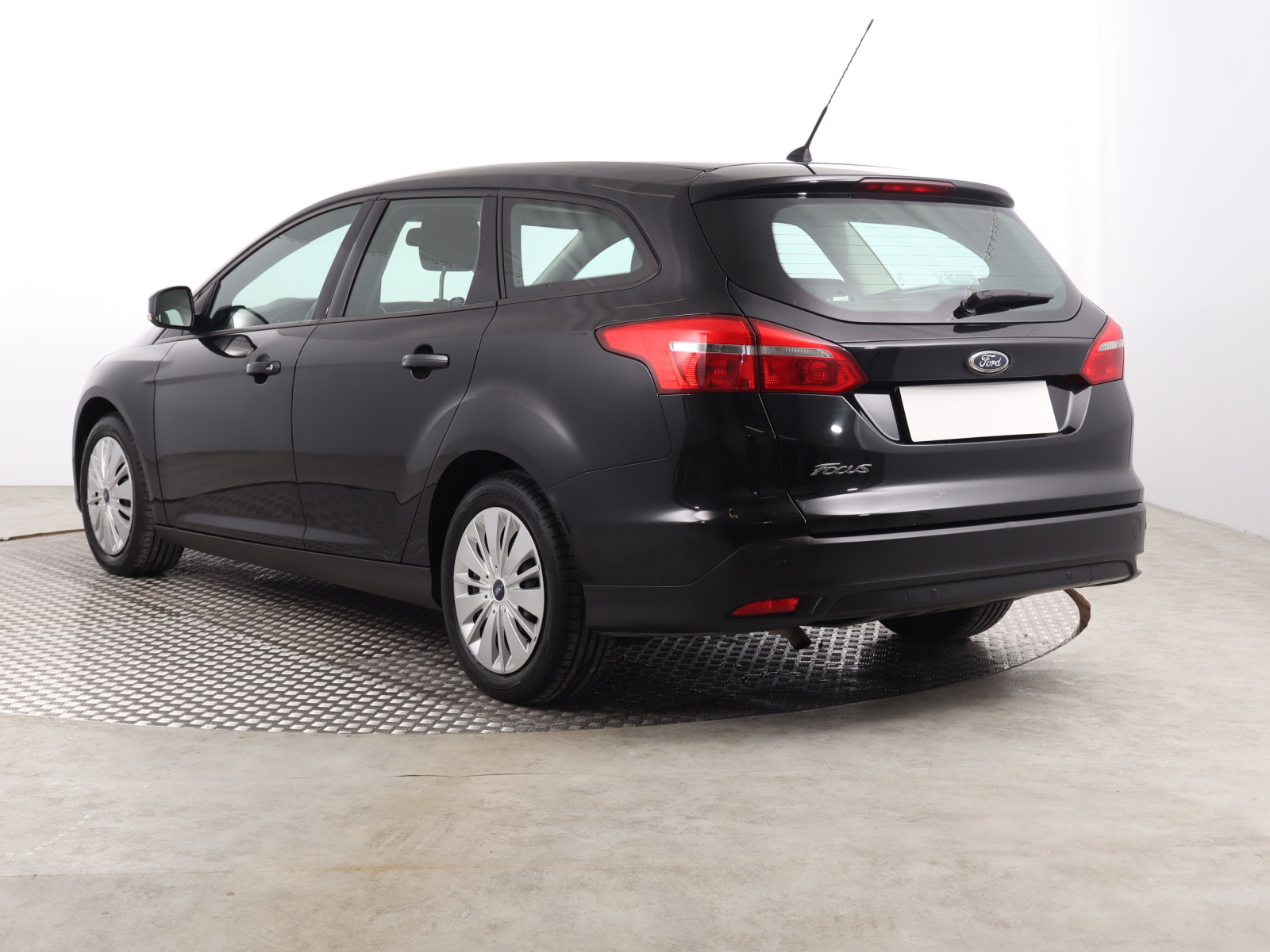 Ford Focus 2015 1.6 i 139057km Kombi