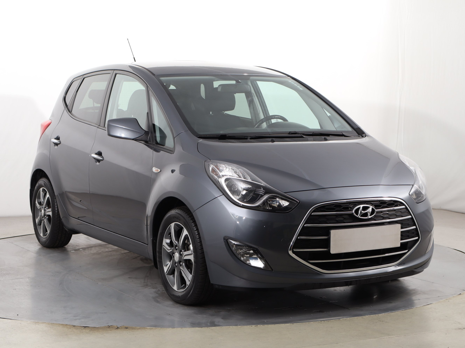 Hyundai ix20 2017 1.4 CVVT 49940km Samochody Rodzinne