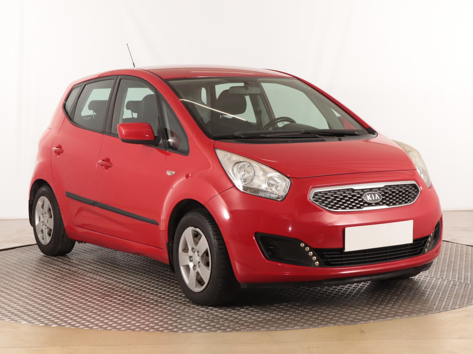 Kia Venga 2010 1.4 CVVT 164994km Samochody Rodzinne