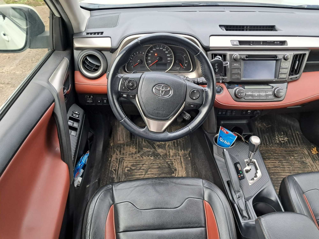 Toyota RAV4 2014 2.0 VVT