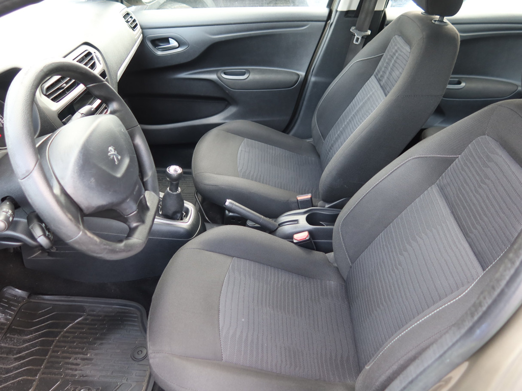 Peugeot 301