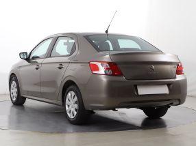 Peugeot 301 - 2015