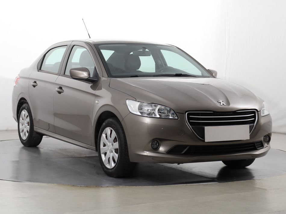 Peugeot 301 - 2015