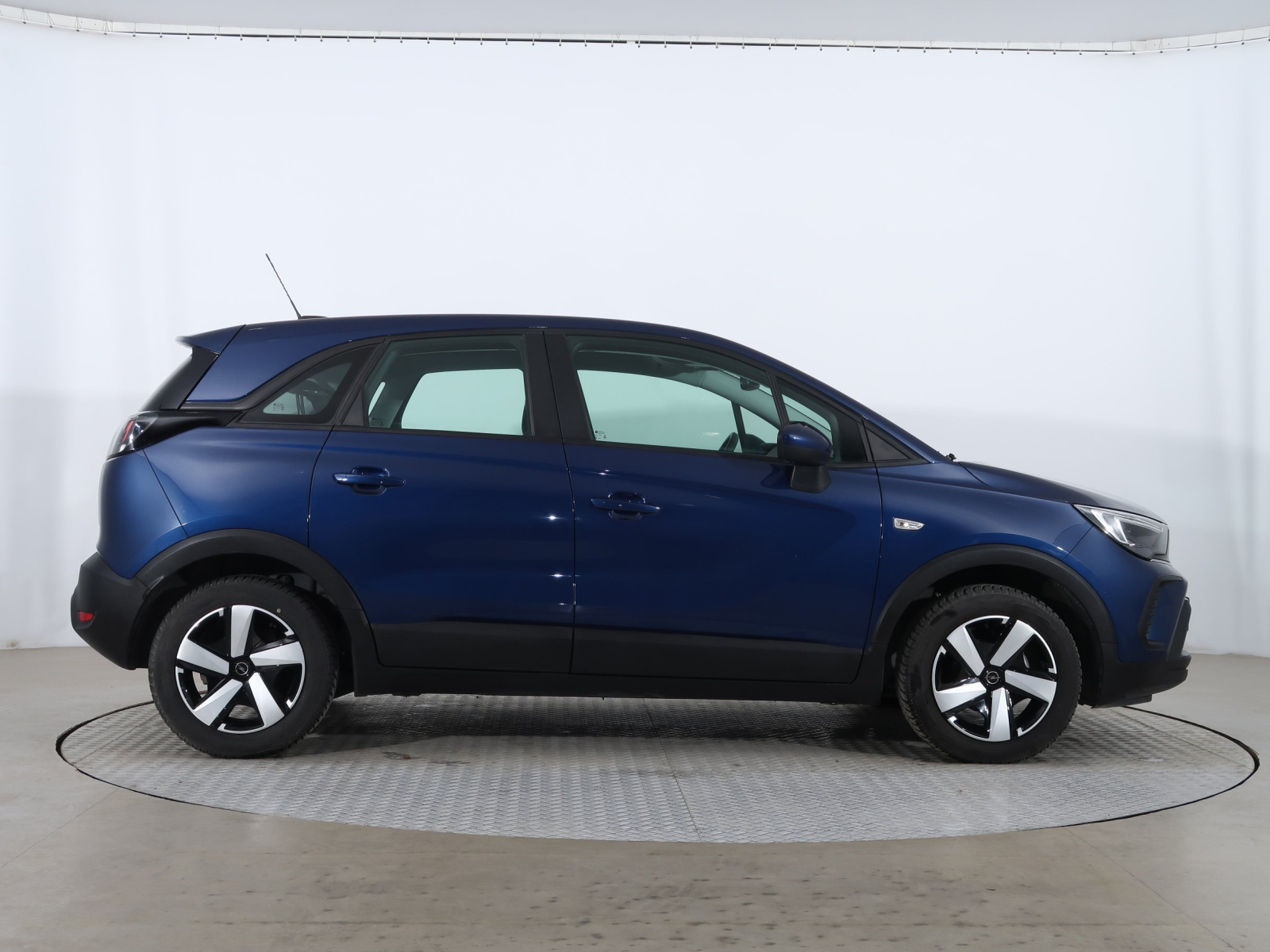 Opel Crossland 2021 1.2 33115km SUV