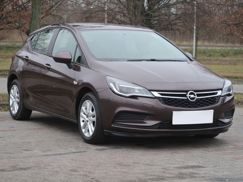 Opel Astra - 2016