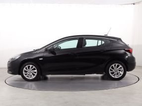 Opel Astra - 2021