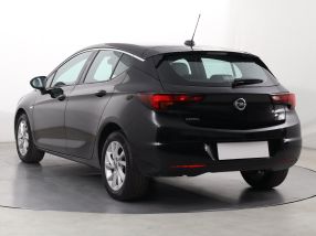 Opel Astra - 2021