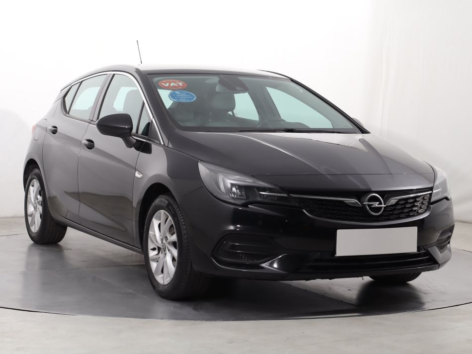 Opel Astra - 2021