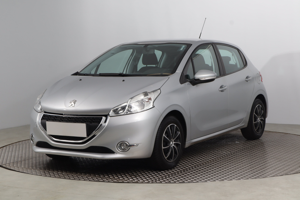 Peugeot 208 2014 1.2 PureTech 88355km Hatchback