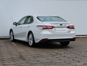 Toyota Camry - 2019