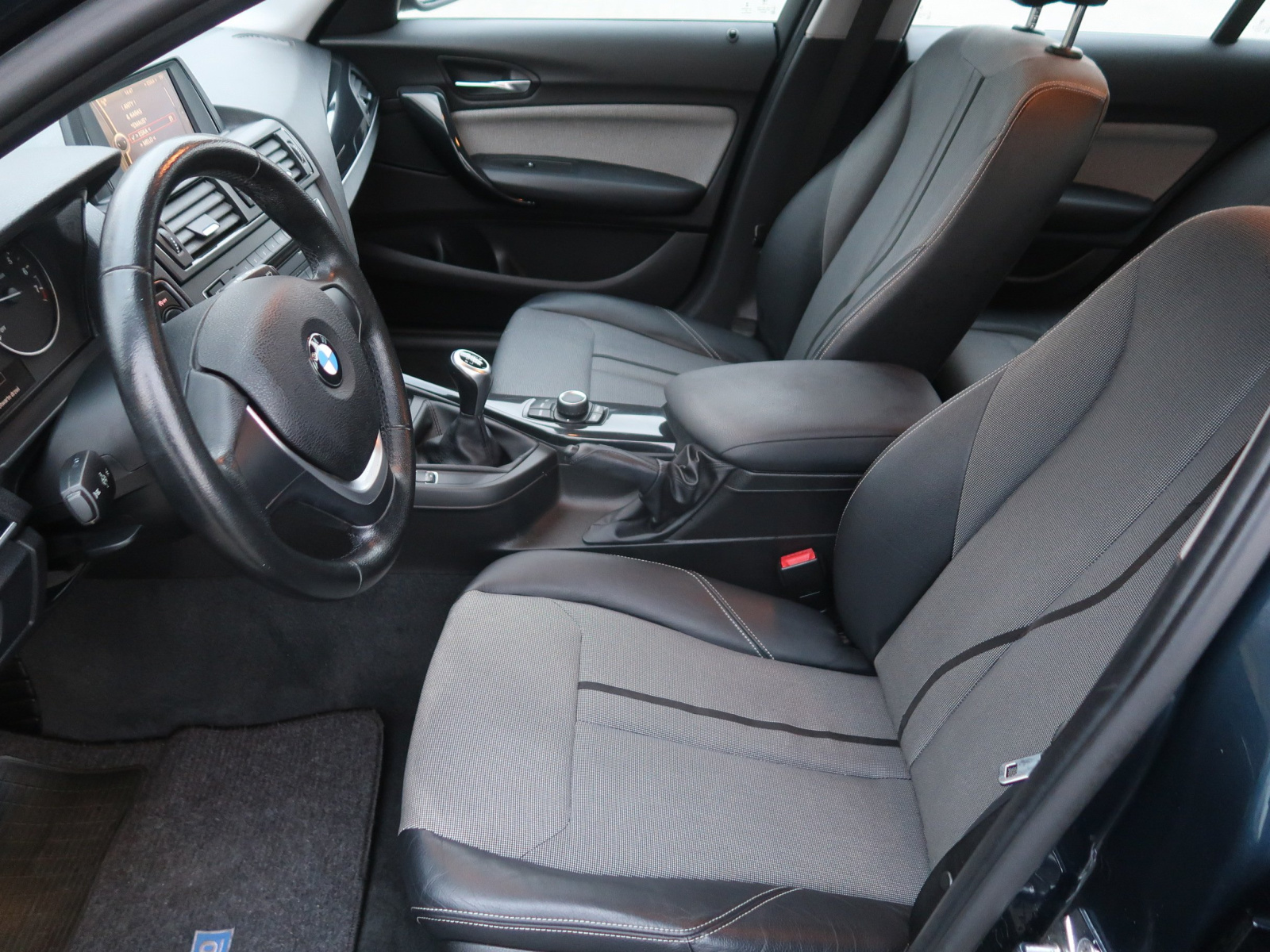 BMW 1 2011 116i 186414km Hatchback