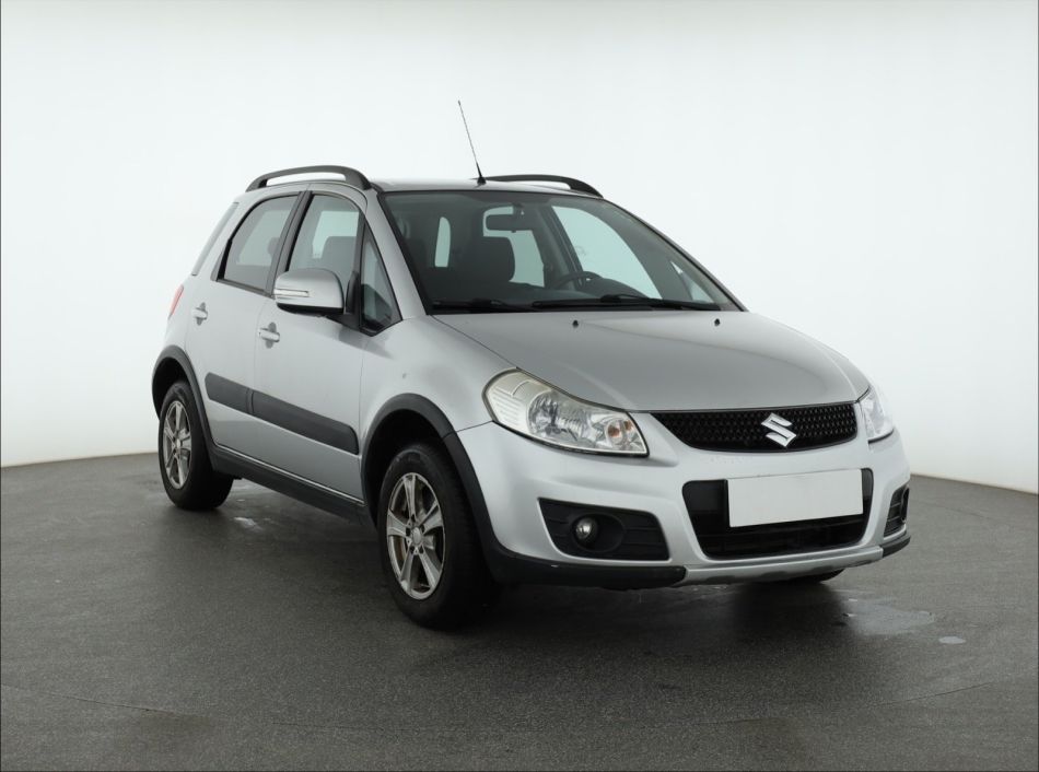 Suzuki SX4 - 2012