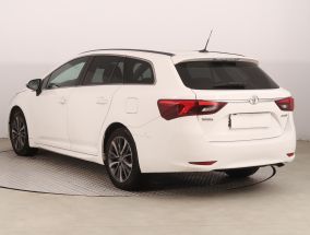 Toyota Avensis - 2015
