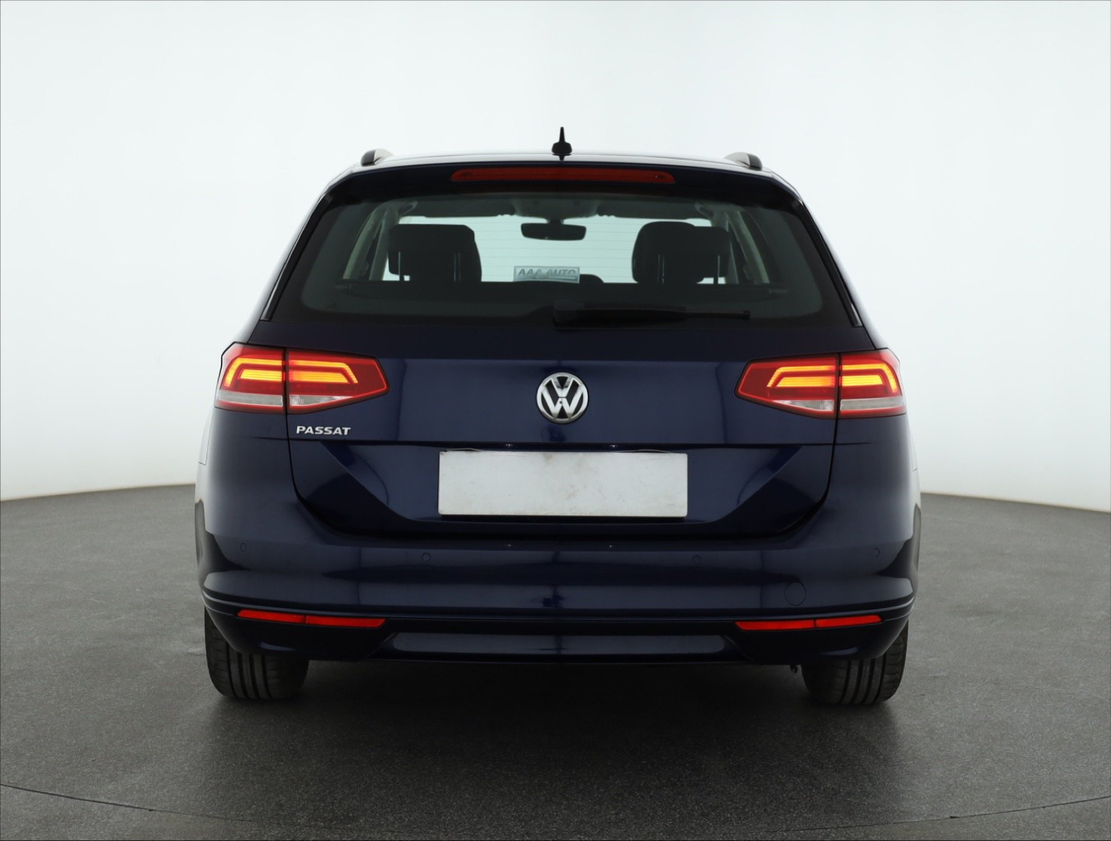 Volkswagen Passat 2019 2.0 TDI 147706km Kombi