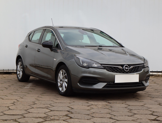 Opel Astra 2021