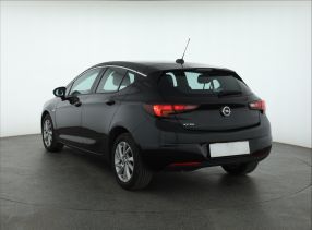Opel Astra - 2021