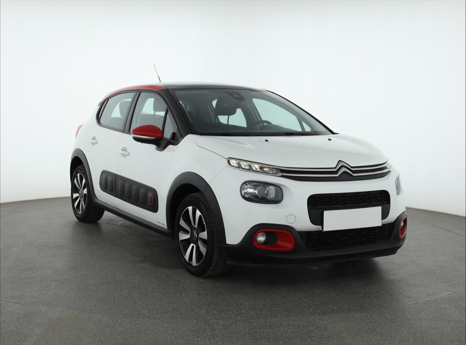 Citroen C3 2018 PureTech 110 37140km Hatchback