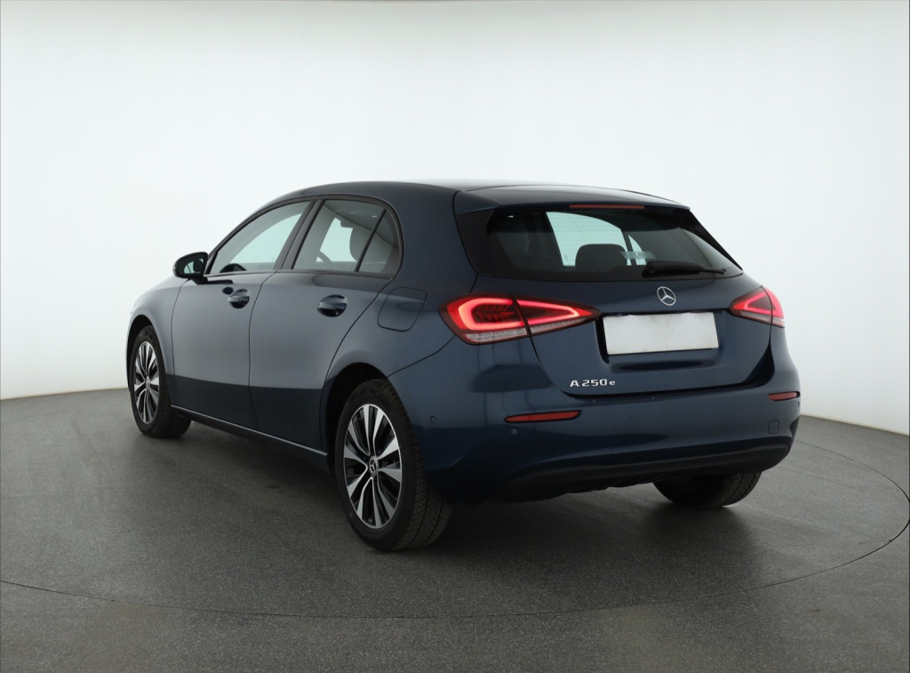 Mercedes-Benz A