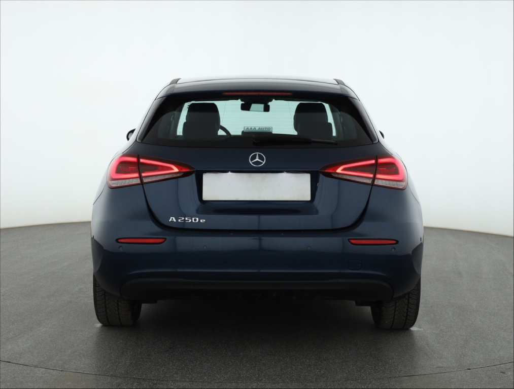 Mercedes-Benz A