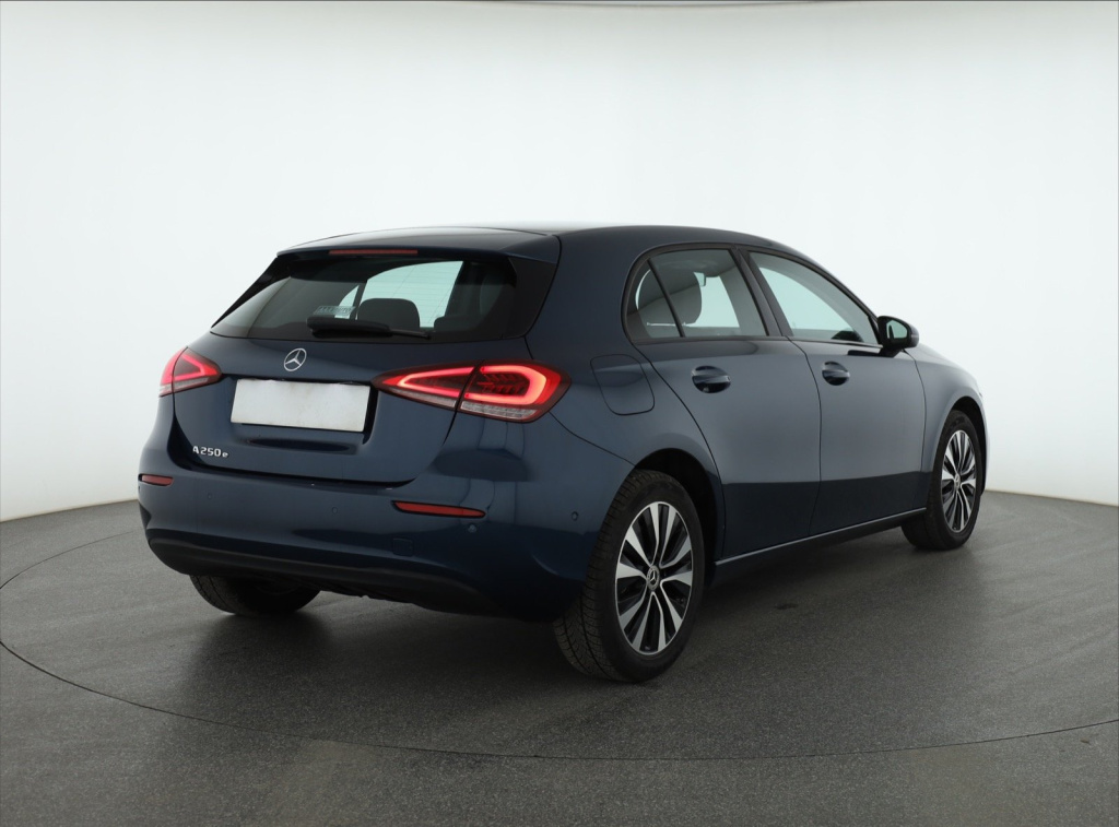 Mercedes-Benz A