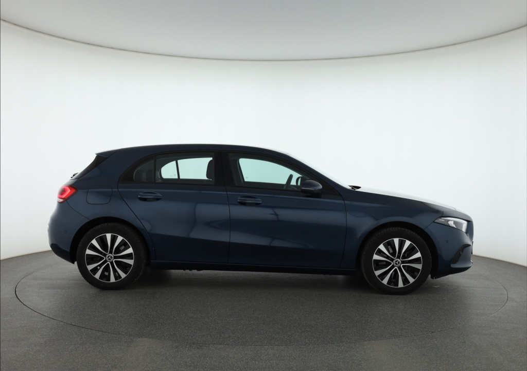 Mercedes-Benz A