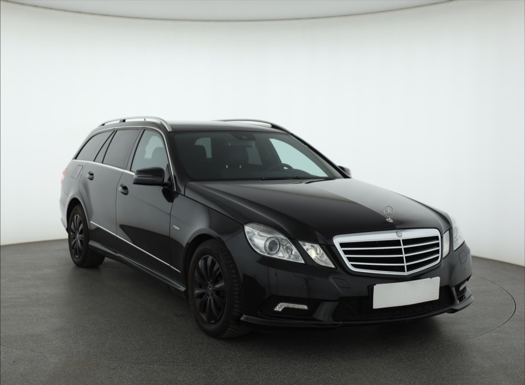 Mercedes-Benz E