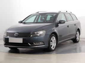 Volkswagen Passat - 2012
