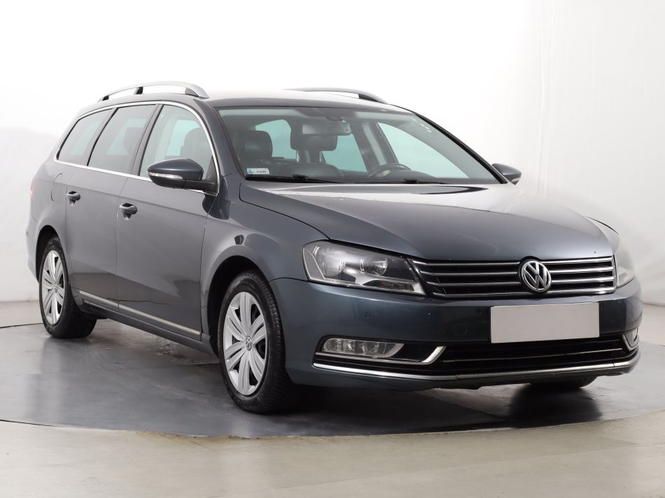 Volkswagen Passat - 2012