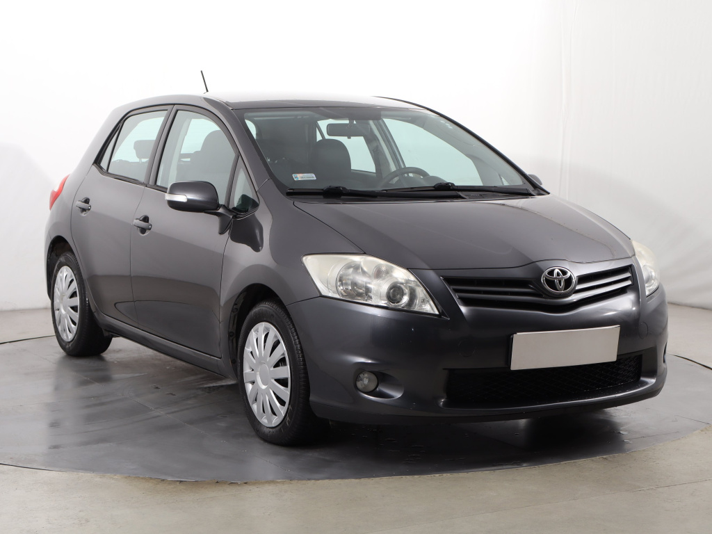 Toyota Auris 2010 1.6 Valvematic 191915km Base