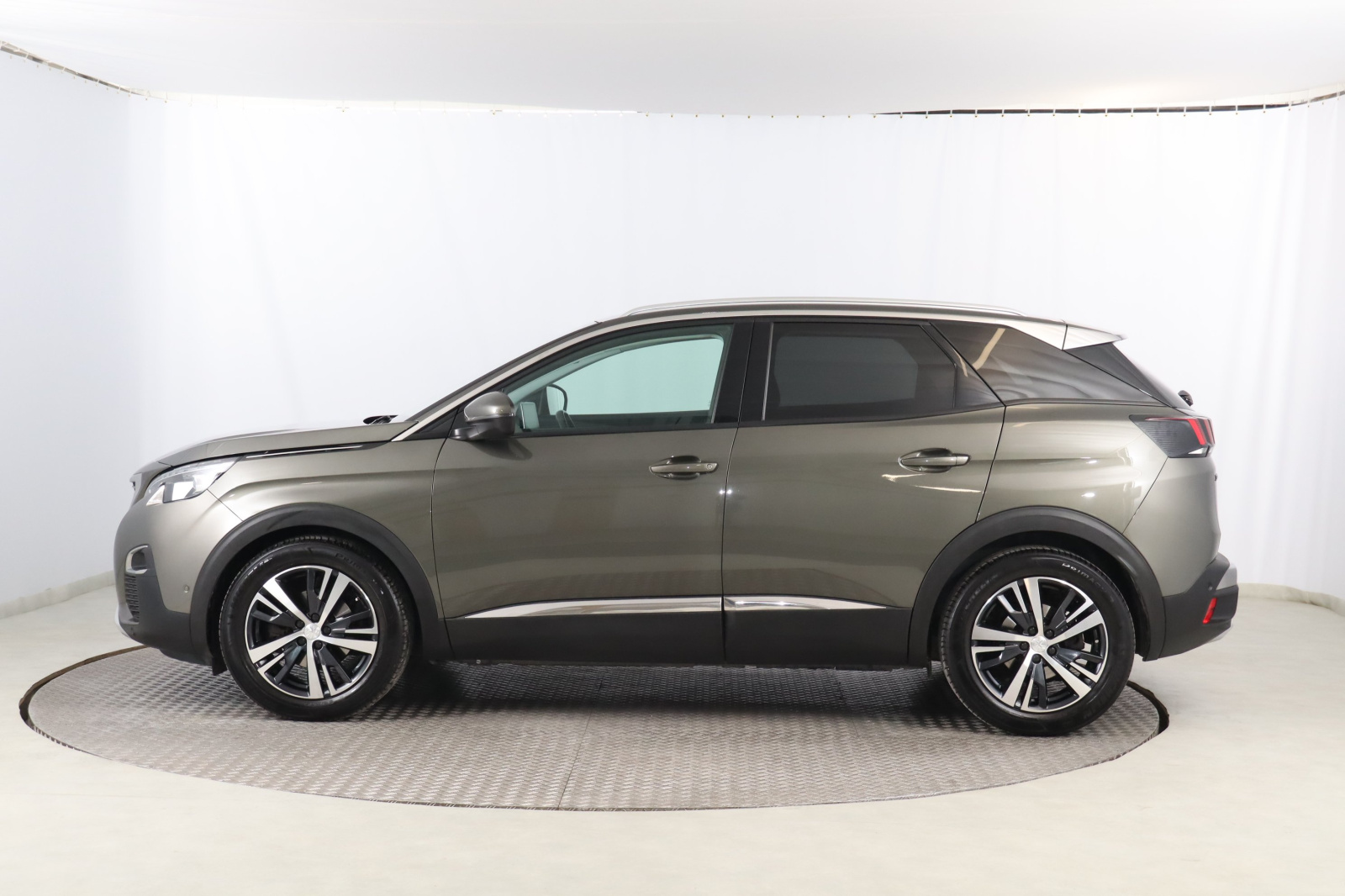 Peugeot 3008 2018 1.6 THP 104357km SUV