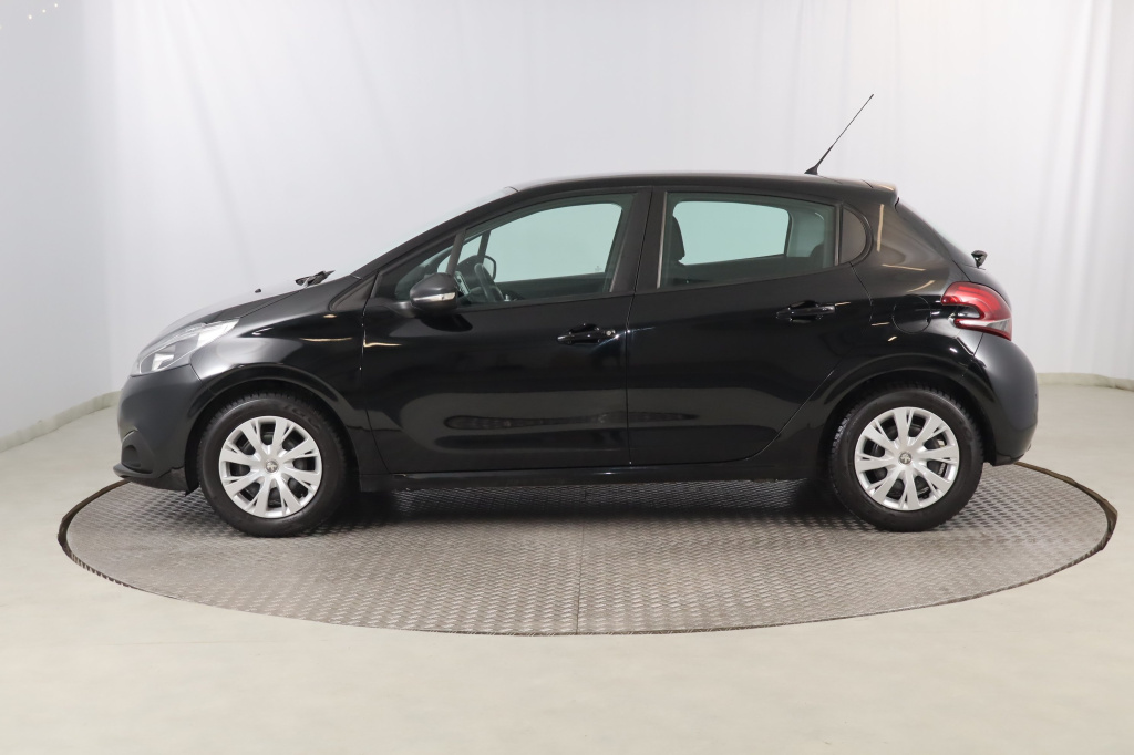 Peugeot 208 2015 1.2 PureTech 110919km Hatchback