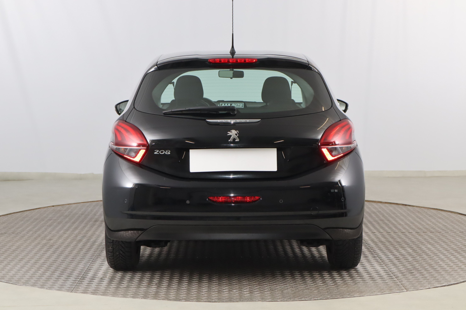 Peugeot 208 2015 1.2 PureTech 110919km Hatchback