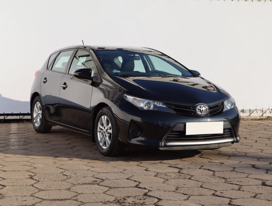 Toyota Auris - 2013