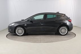 Opel Astra - 2015