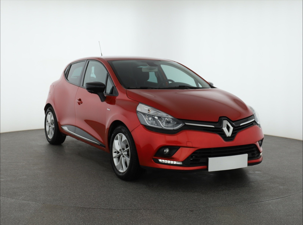 Renault Clio 2017 1.2 16V 66043km ABS