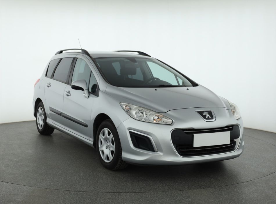 Peugeot 308 - 2011