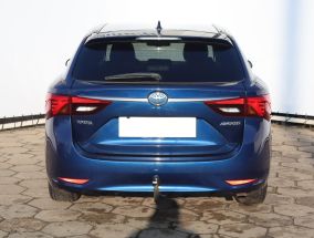 Toyota Avensis - 2015
