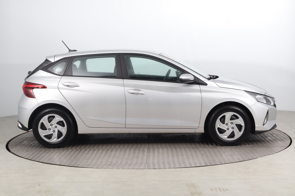 Hyundai i20 2022 1.2 MPI 29154km Hatchback