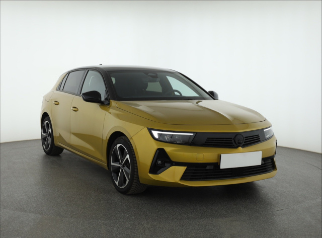Opel Astra 2024