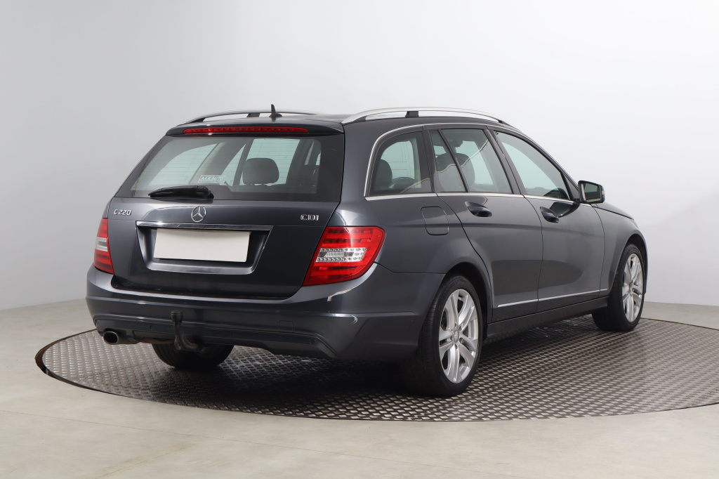 Mercedes-Benz C