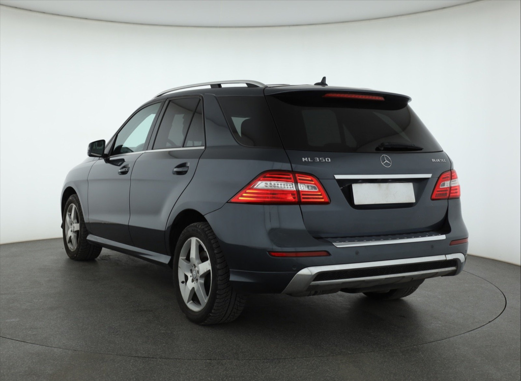 Mercedes-Benz ML