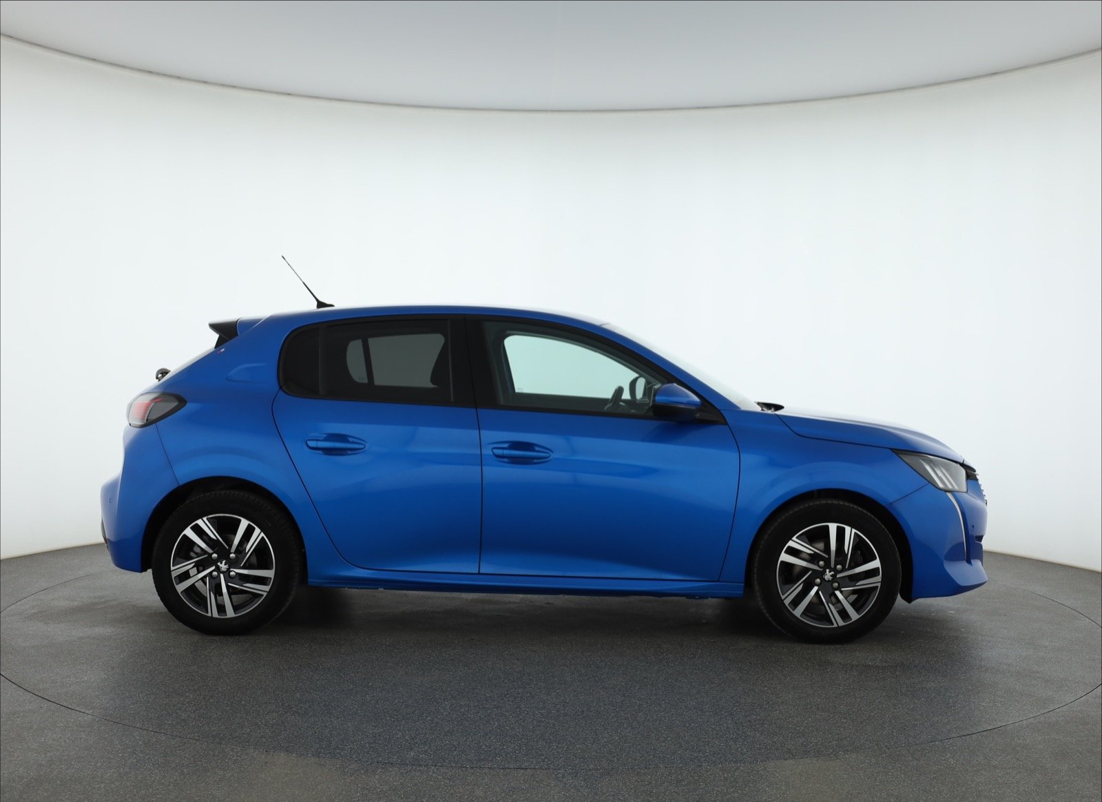 Peugeot 208 2019 1.2 PureTech 40869km ABS