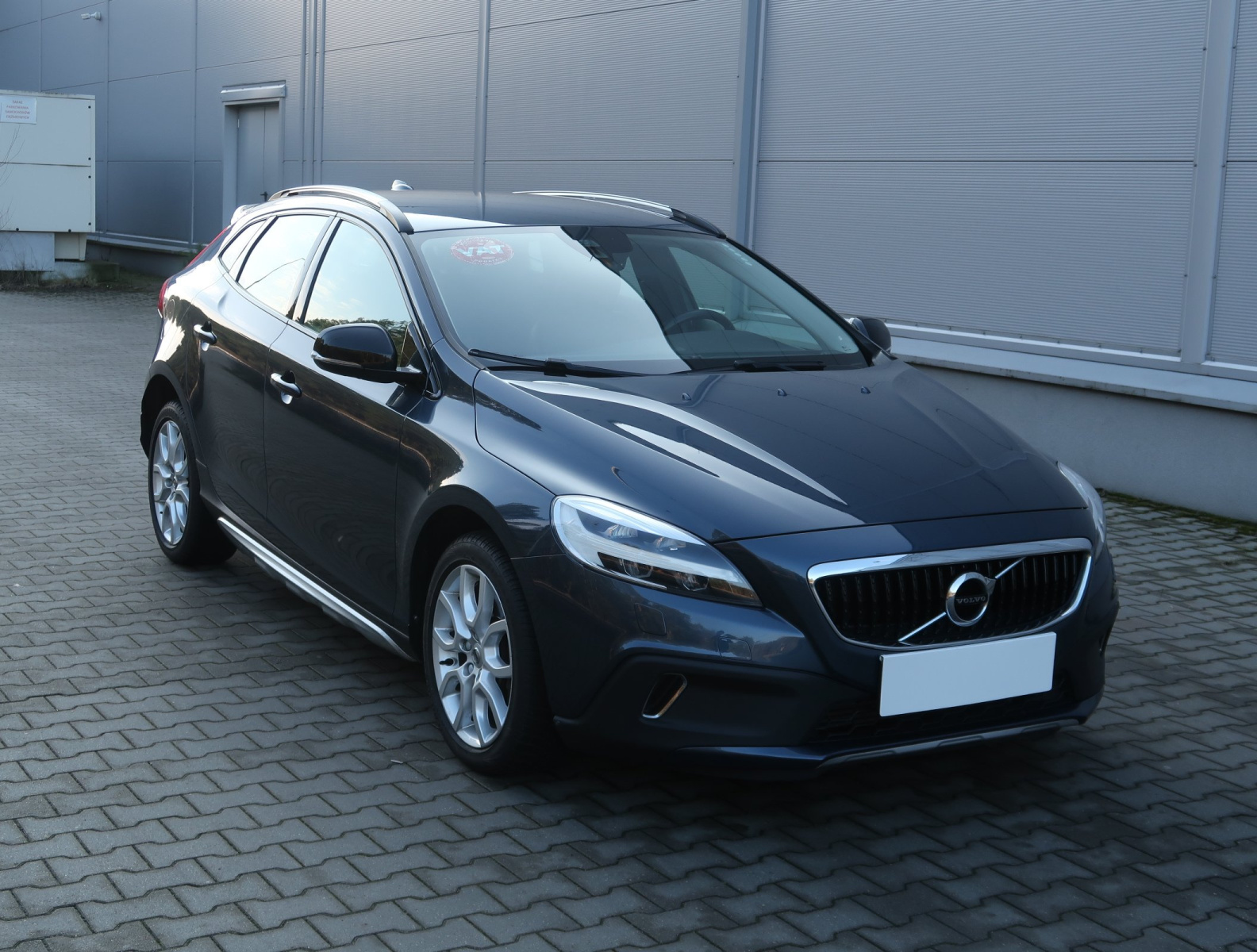 Volvo V40 Cross Country 2018 1.5 T3 67144km Hatchback